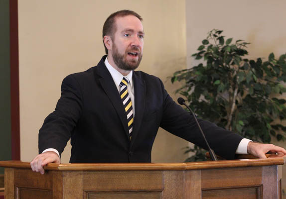 Grace Fellowship Church - Pastor Chad Preaching