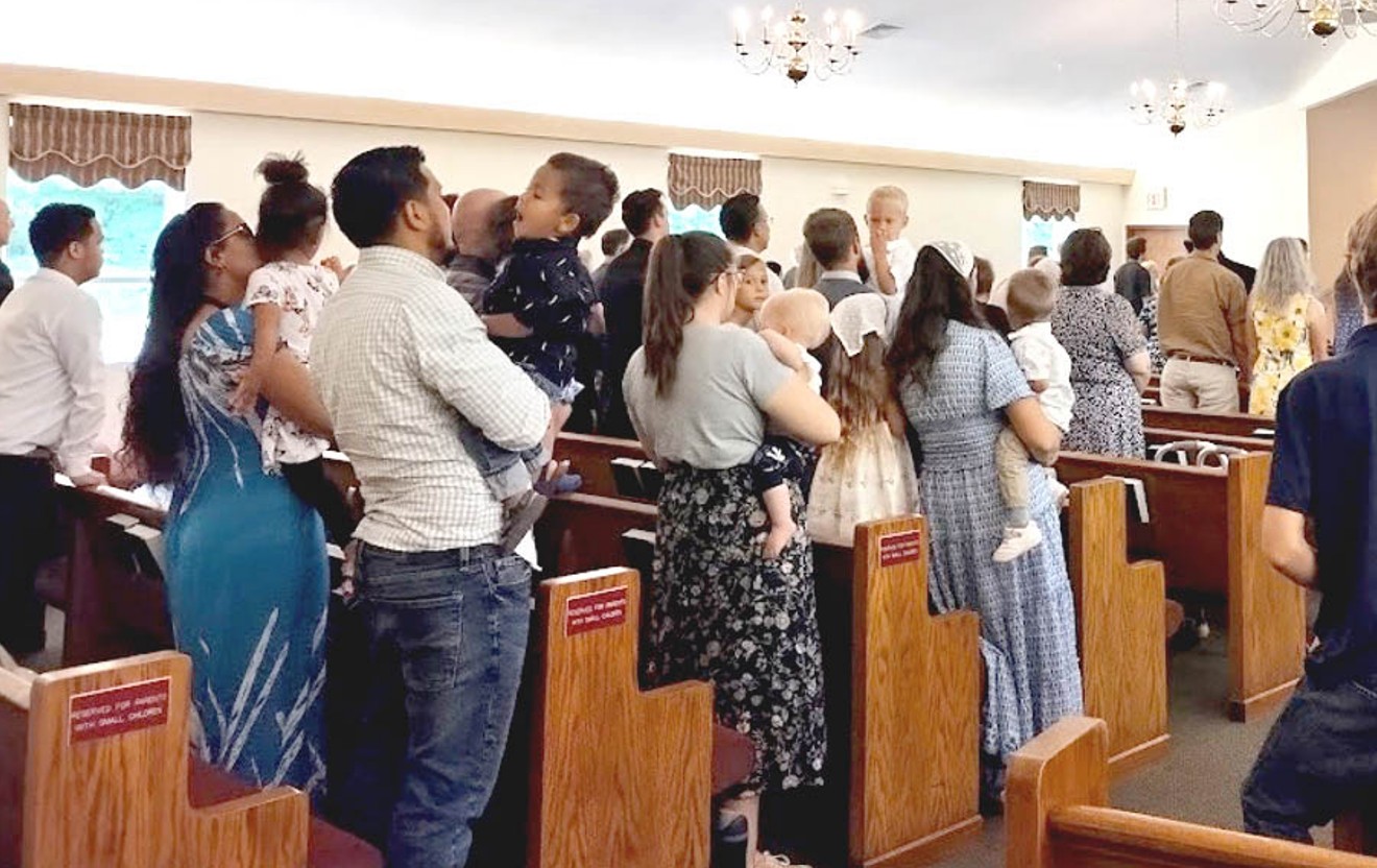 Grace Fellowship Church - Worshipping God Together